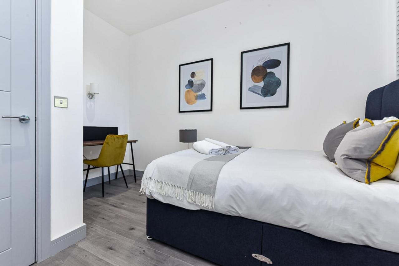 Lovely 2 Bedroom Apartment In Greater Londra Esterno foto