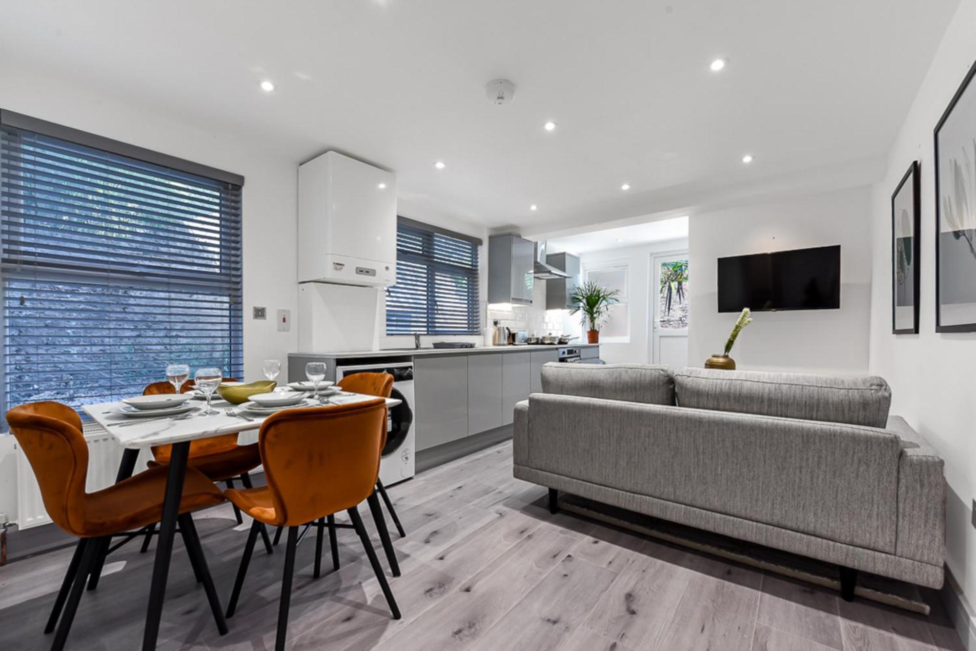 Lovely 2 Bedroom Apartment In Greater Londra Esterno foto