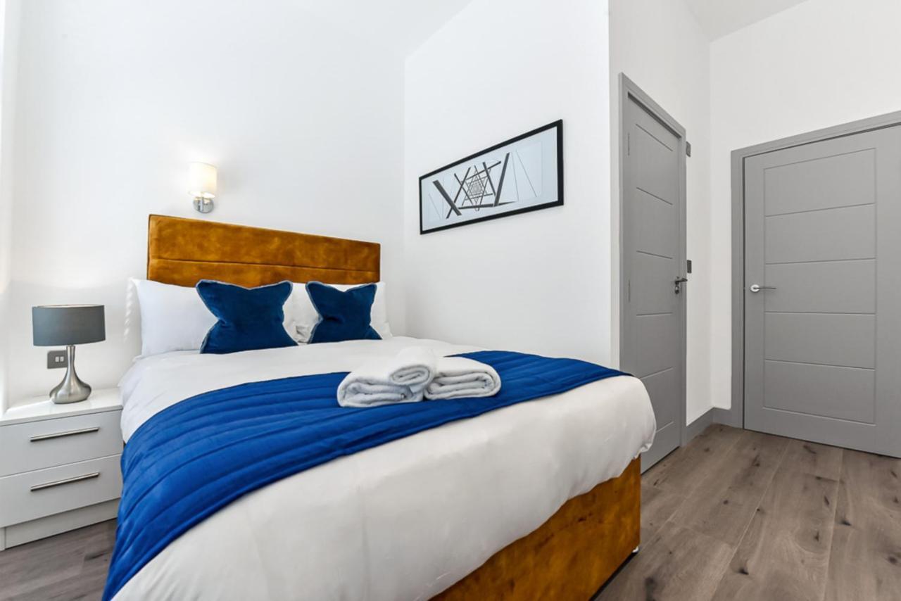 Lovely 2 Bedroom Apartment In Greater Londra Esterno foto